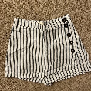 Altard state navy and white striped skort